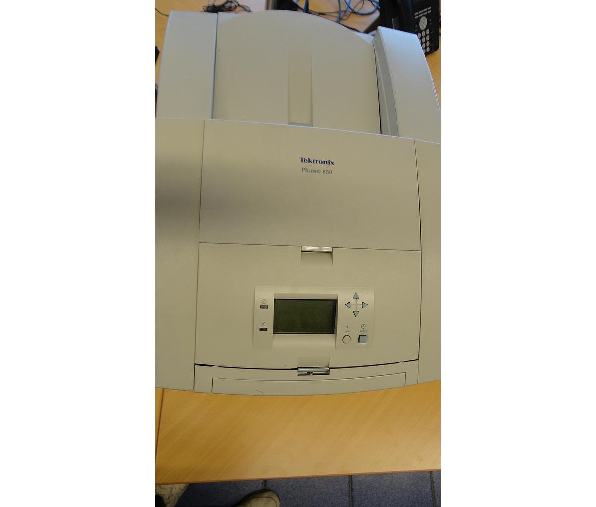 Tektronix Phaser 850